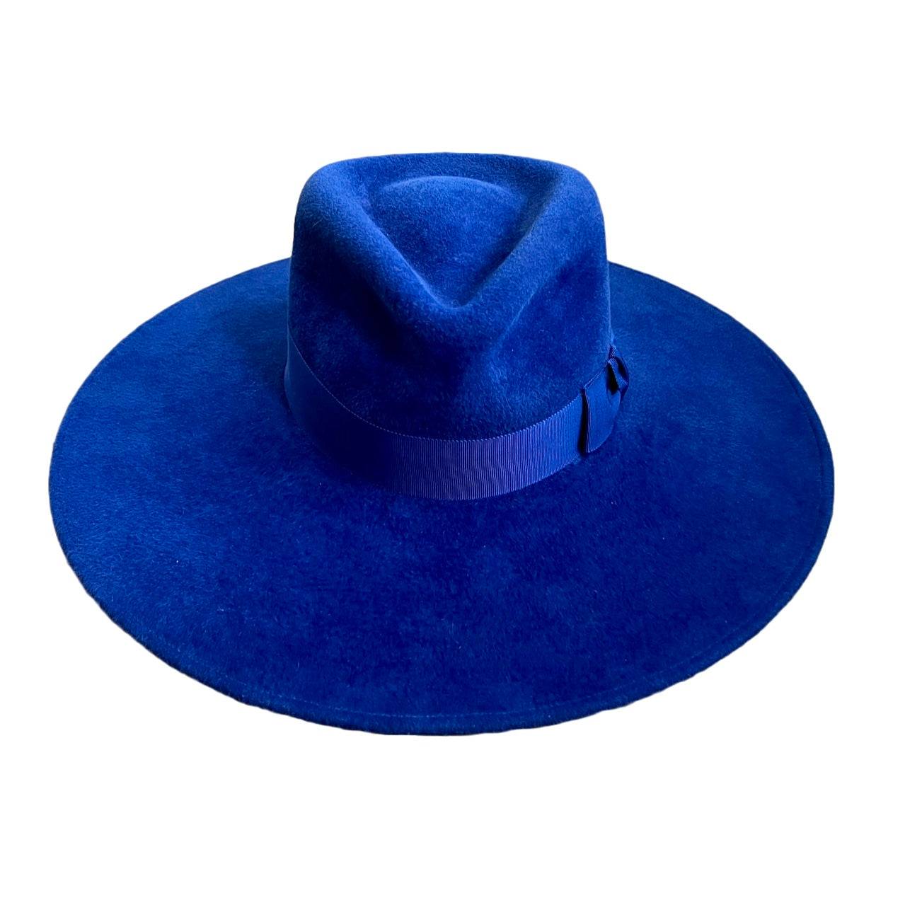 Gramercy in velour fur felt.